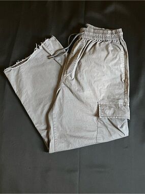 Forever 21 Gray Baggy Cargo Pants